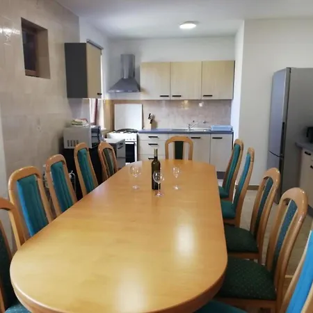 Guest house Burela Nin