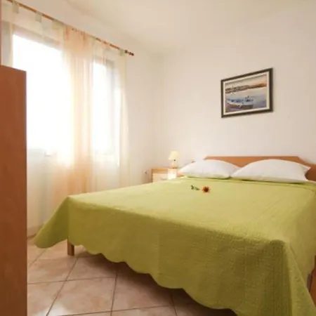 Burela Guest house *