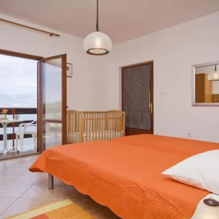 Burela Guest house Nin