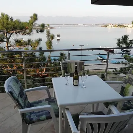 Burela Guest house *