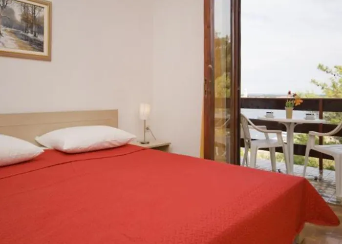 Konukevi Burela 3*