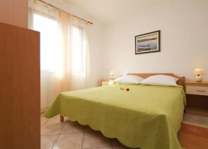 Burela Konukevi 3*